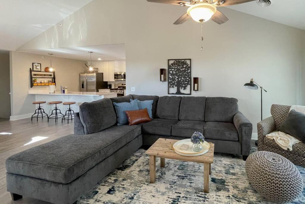 New Beautiful 3 Bedroom Condo In Bettendorf Zewnętrze zdjęcie
