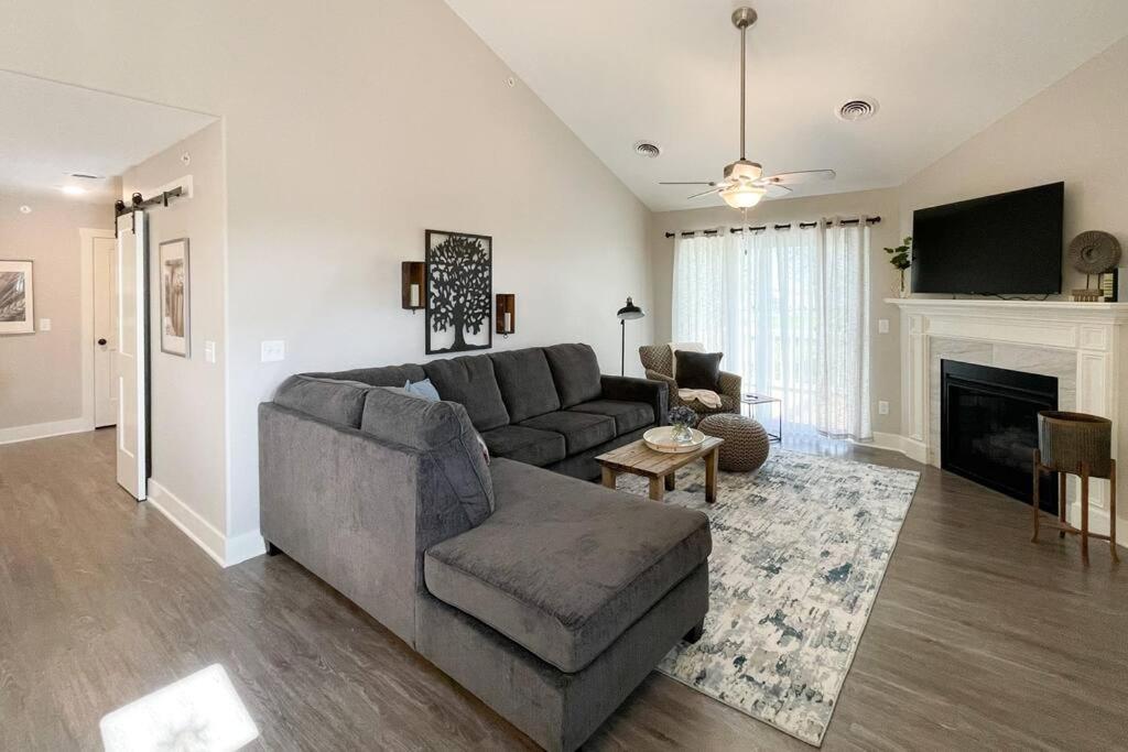 New Beautiful 3 Bedroom Condo In Bettendorf Zewnętrze zdjęcie